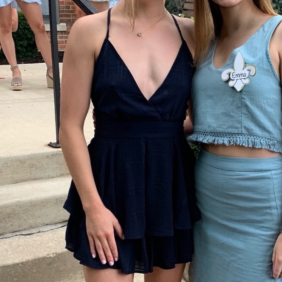 Navy romper - Picture 2 of 2